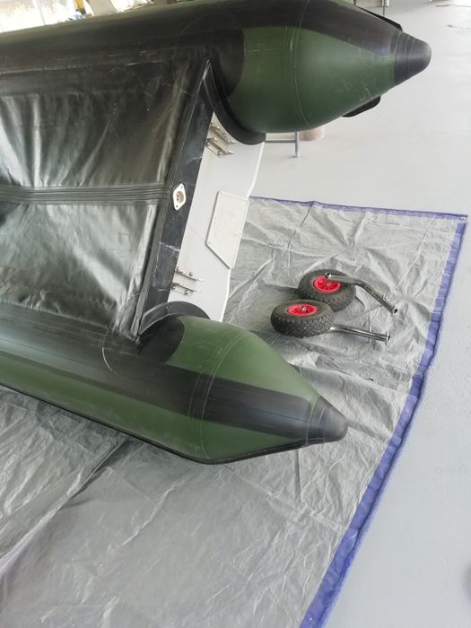 Продам Лодка ПВХ 320.