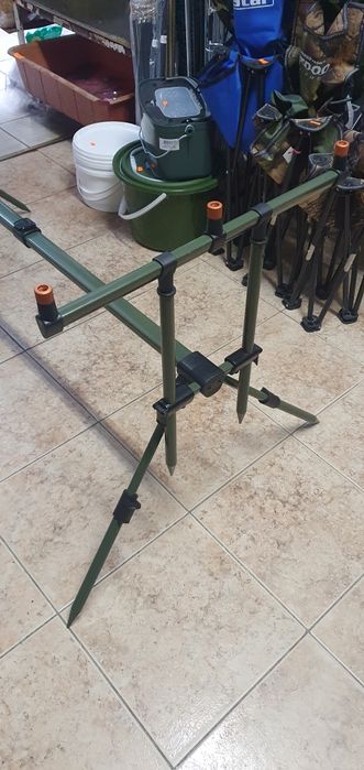Шаранска стойка ROD POD за 3въдици EXTRA CARP
