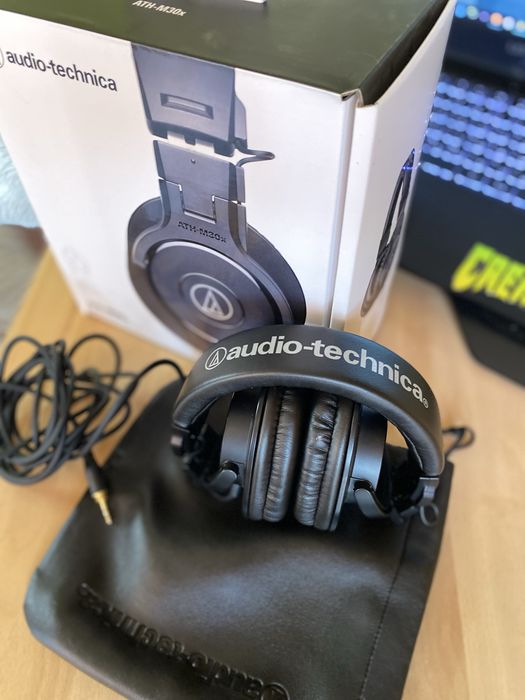 Професионални слушалки Audio Technica ATH-M30x