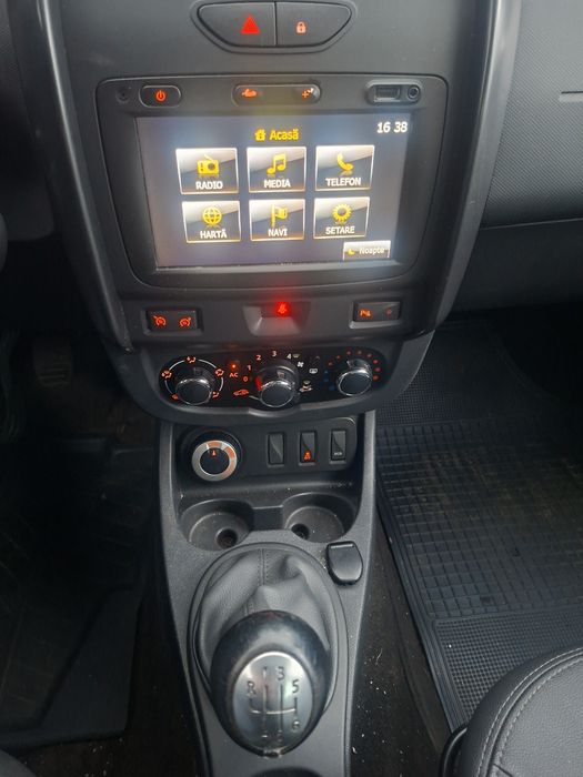 Vând Dacia Duster 4x4  Prestige 1.5 DCI