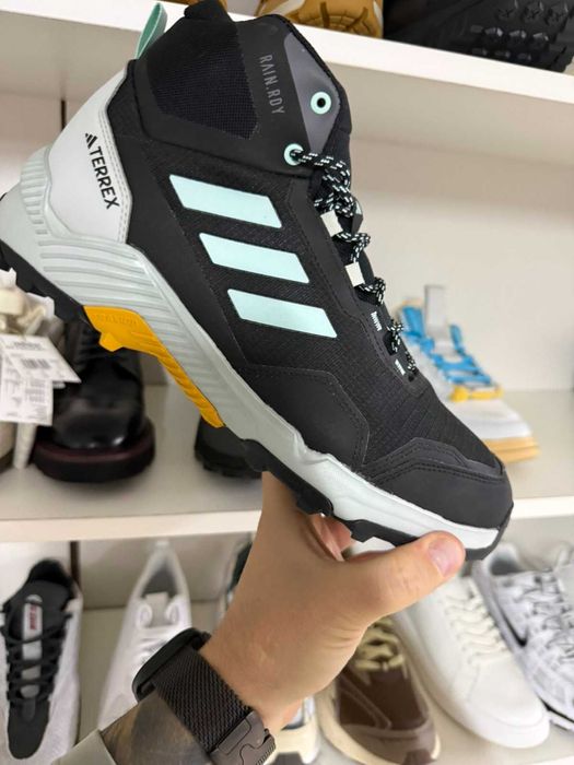 Маркови маратонки и обувки на ЕДРО