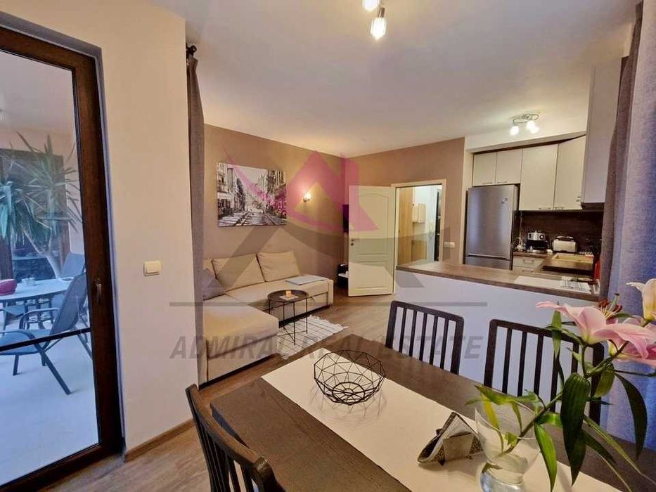 Дава се под наем Двустаен апартамент в Варна, Гръцка махала - 70 кв.м за 670 € - Снимка #2