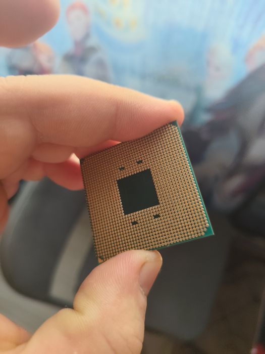 Ryzen 5 2400G  nou nefolosit