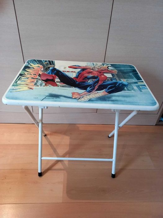 Детска масичка и столче Spiderman.