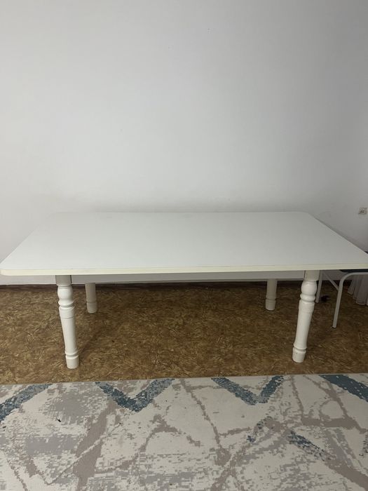 стол сатылады ..