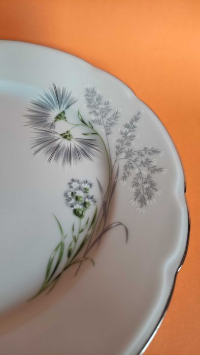 *Limoges France* чинии за супа и основно от фин порцелан