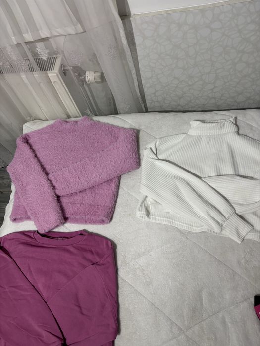 Лот от суитшърти/ пуловери, блузи