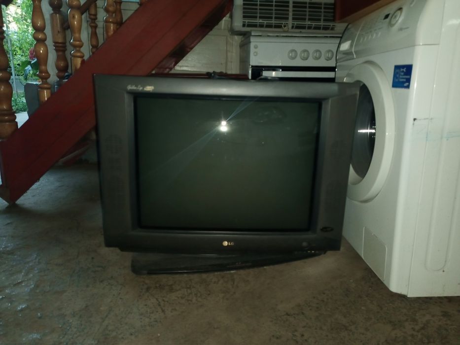 Lg tilvizor sotiladi holati ishlidi