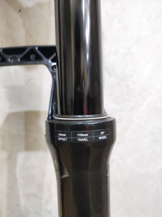 RockShox zeb 29.