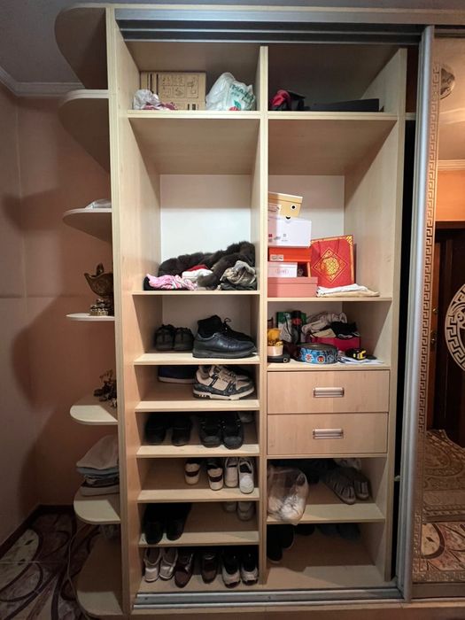 Шкаф купе срочно продам