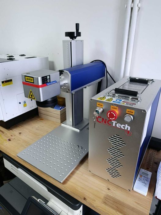 Fiber лазер 20W CNC Tech – като нов | Работна площ 20x20 см | EZCAD