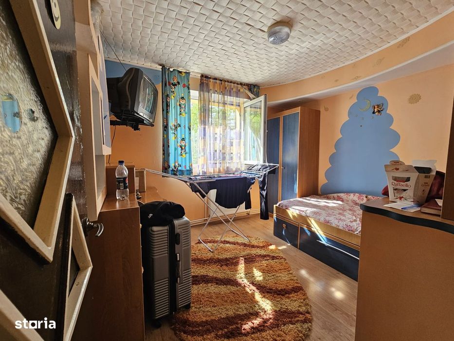 Apartament 2 camere decomandat etaj 2 zona Bejan