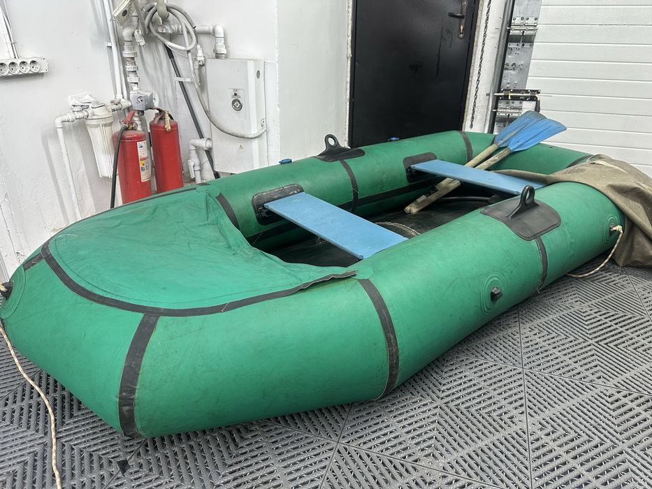 Продам лодку 2-х местную