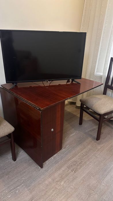 Продам стол,раскладной