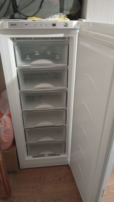 Продам морозильную камеру Атлант