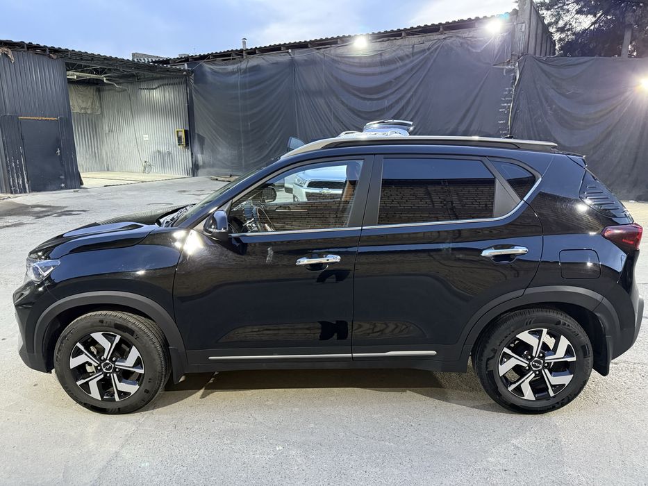 Kia sonet 3 pozitsiya(prestige) sotiladi