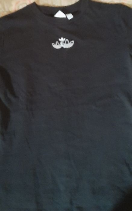 Tricou Adidas S-M ca nou, negru