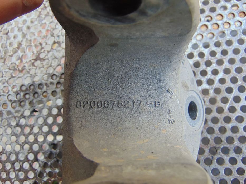 Suport anticuplu Renault Master cod 8200675217 Opel Movano Nissan nv400 antibalans motor
