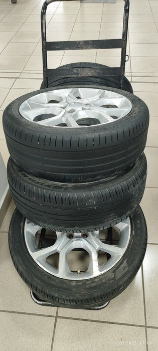 Продам диски с шинами в сборе