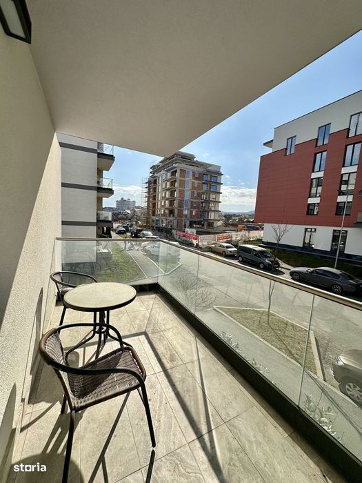 Vanzare apartament 2 camere, decomandat, garaj, Andrei Muresanu