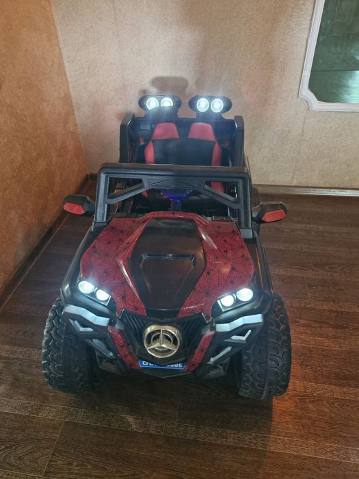 Детский электромобиль