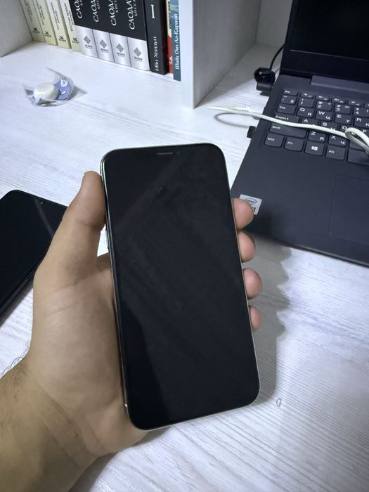 Iphone X с гарантией