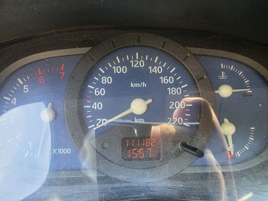 Vând Dacia solenza