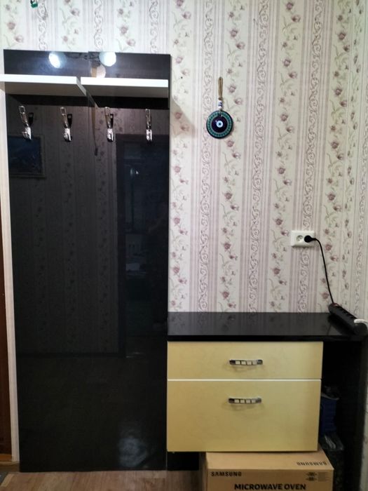 Продам прихожую