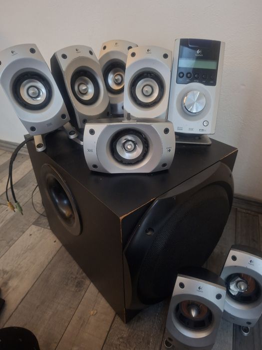Sistem Logitech z5500 5.1 subwoofer  si 5 sateliti