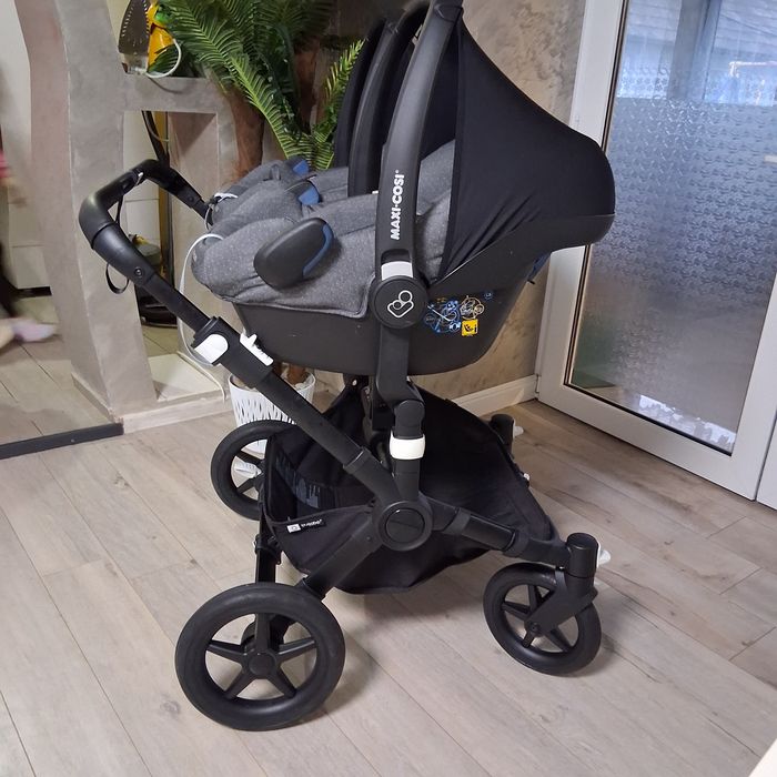 Carucior gemeni bugaboo donkey  cu scaune auto