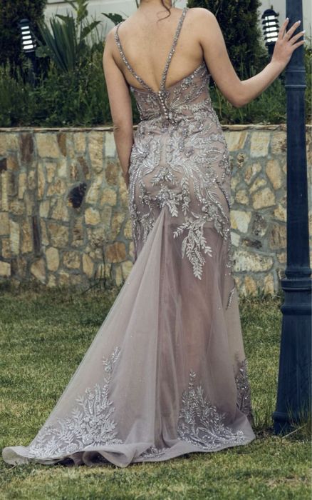 Дизайнерска рокля