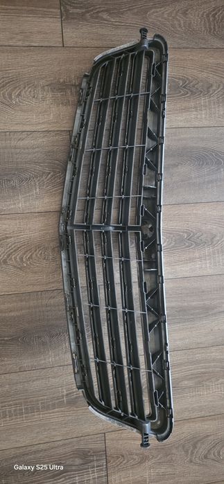 Решетка за Мерцедес W204