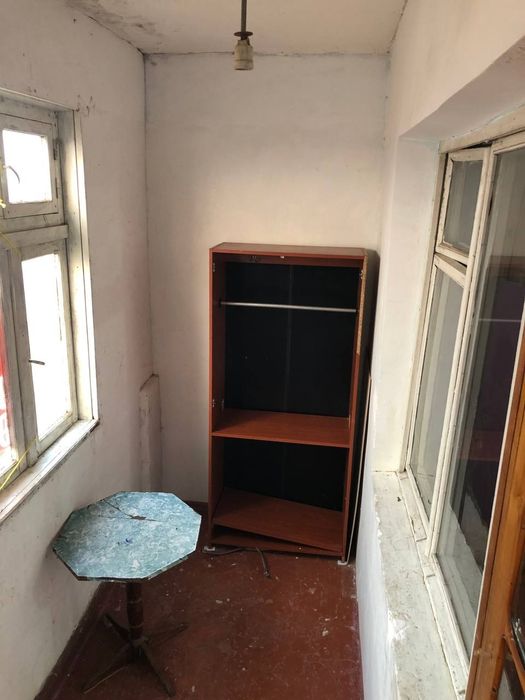 Yangi xayot metro4 oldida bir xonaliy uy sotiladi