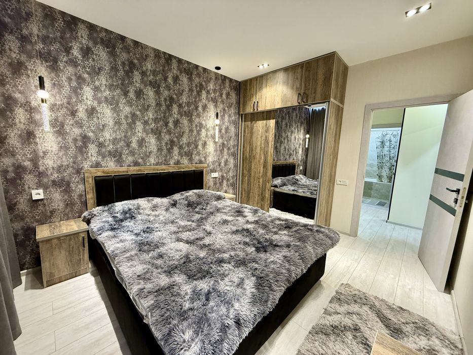 Продаю Своя ЕвроКвартира Чиланзар 11-квартал 3/3/4 Шох Мед Центр 64м2.