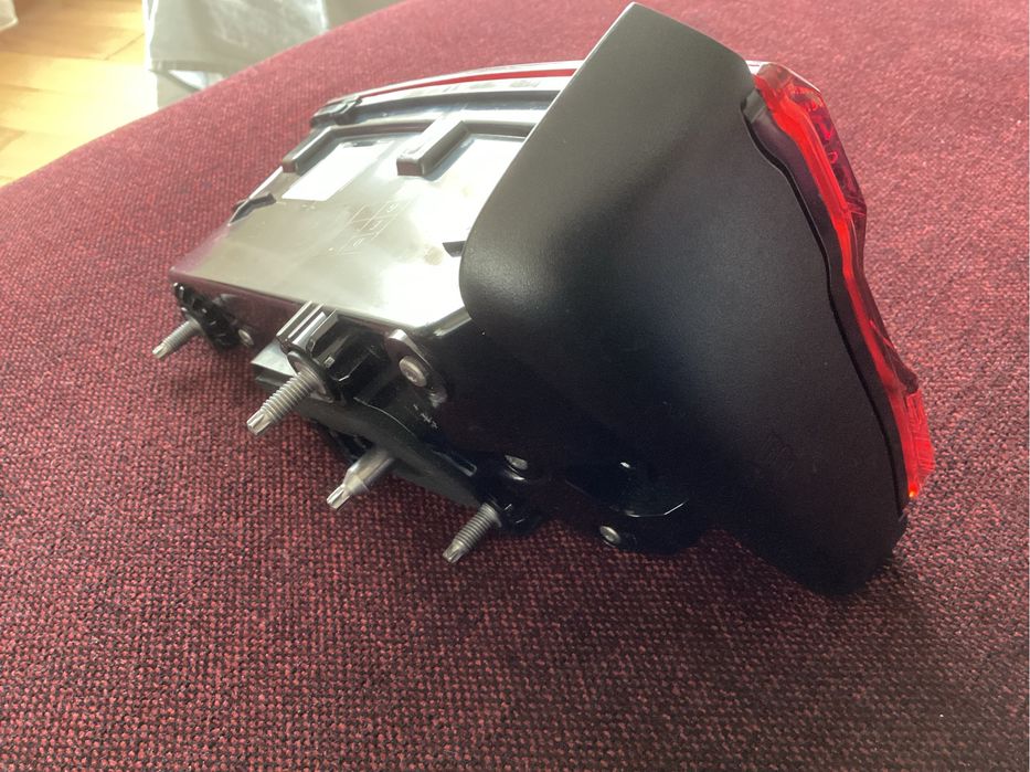 Stop LED stanga spate portbagaj audi a4 b9 - original AUDI si nou nout