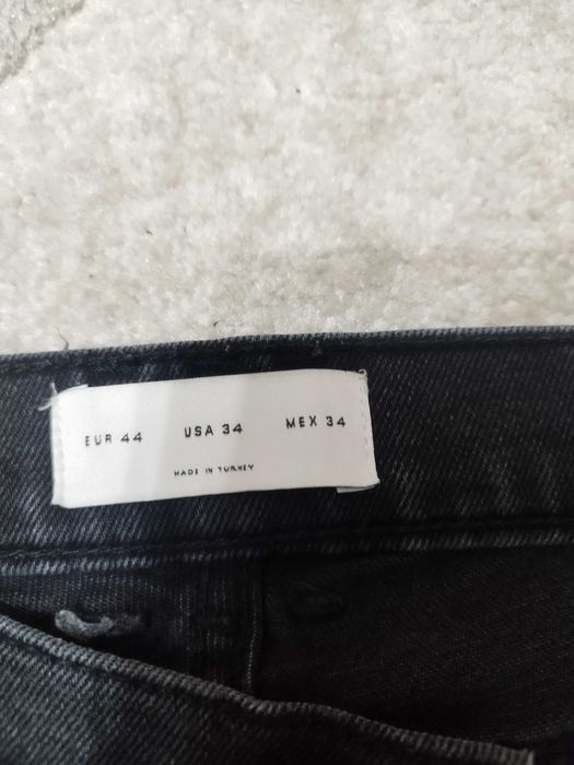 Мъжки дънки на ZARA