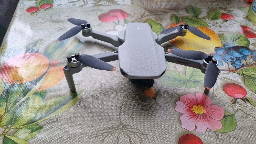 Drona dji mini 4k