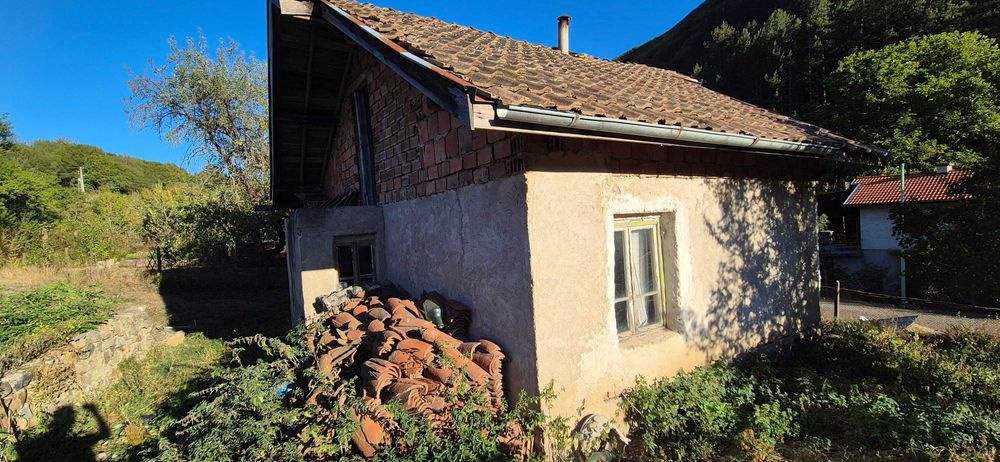 Продава Къща 3-СТАЕН  с. Огоя