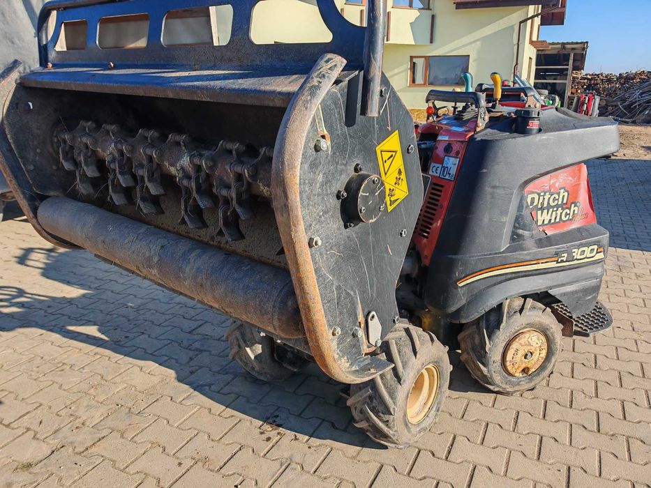 Atasamente pentru utilaje multifuncțional Ditch Witch R300 Zahn - lucrari peisagistice