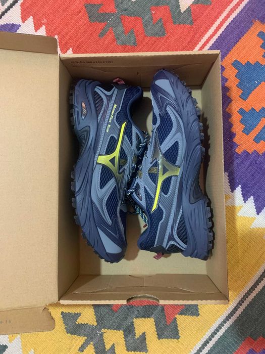 кроссовки Mizuno FIYI TL V2