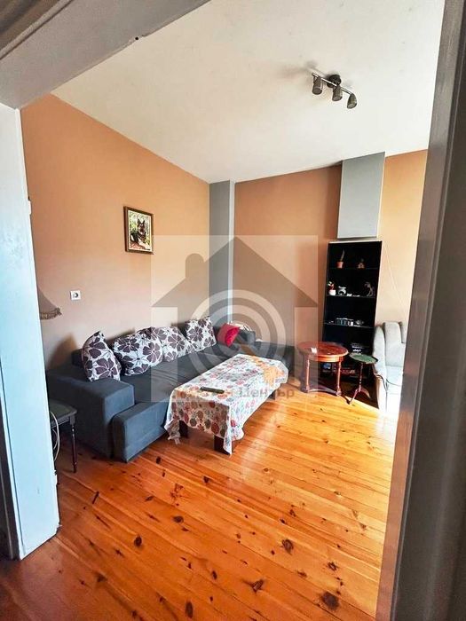 Продава се Тристаен апартамент в София, Център - 85 кв.м за 3530 €/кв.м - Снимка #1