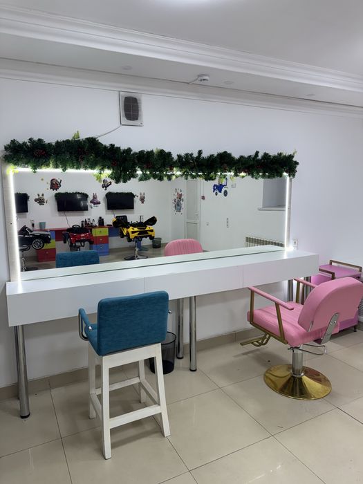 Срочно отдам БЕСПЛАТНО визажный стол