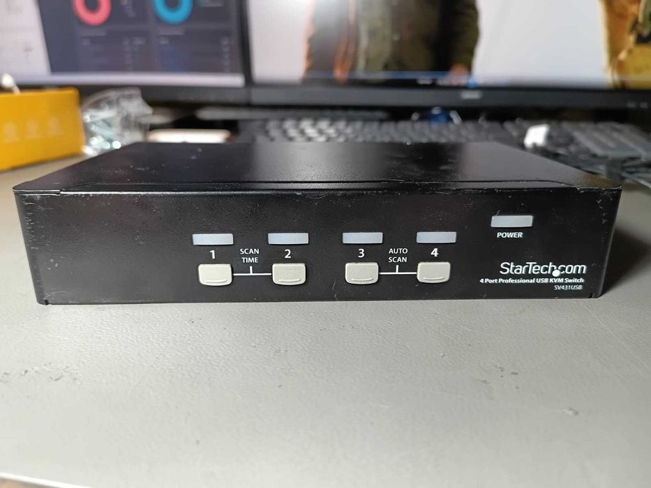 StarTech SV431USB - Switch KVM VGA