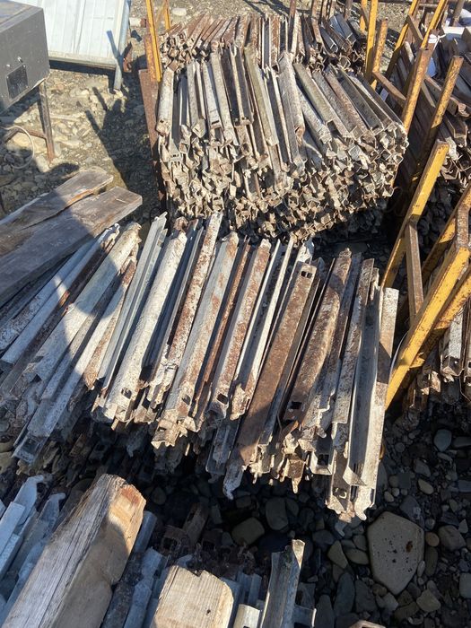 Montanti, spade, bride pentru cofrat