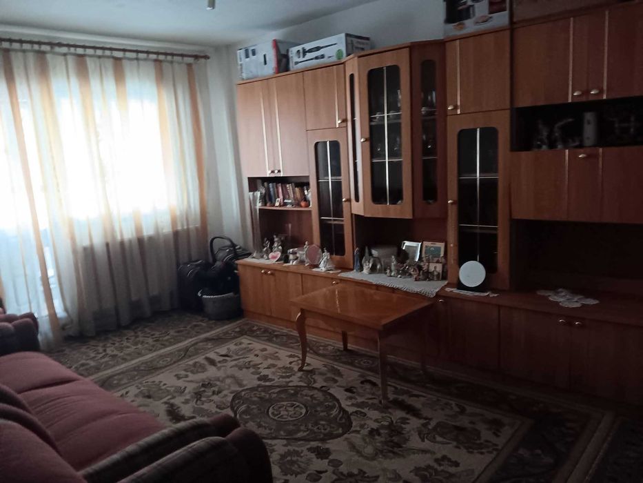Vând apartament cu 2 camere