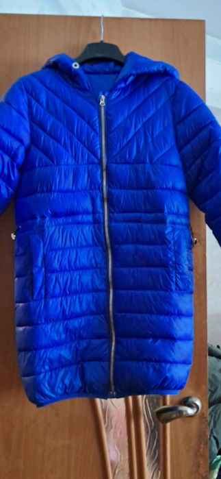 Отдам весенние куртки