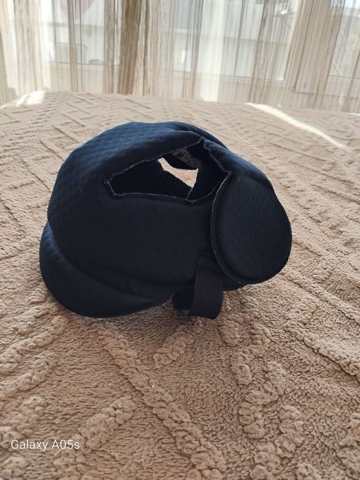 Бебешка каска за прохождане