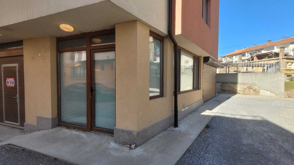 Помещение под наем.Център.Сливен