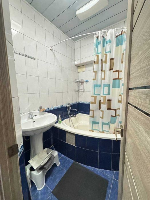 Юнусобод 4 кварталда 4 хоналик уй ижарага берилади