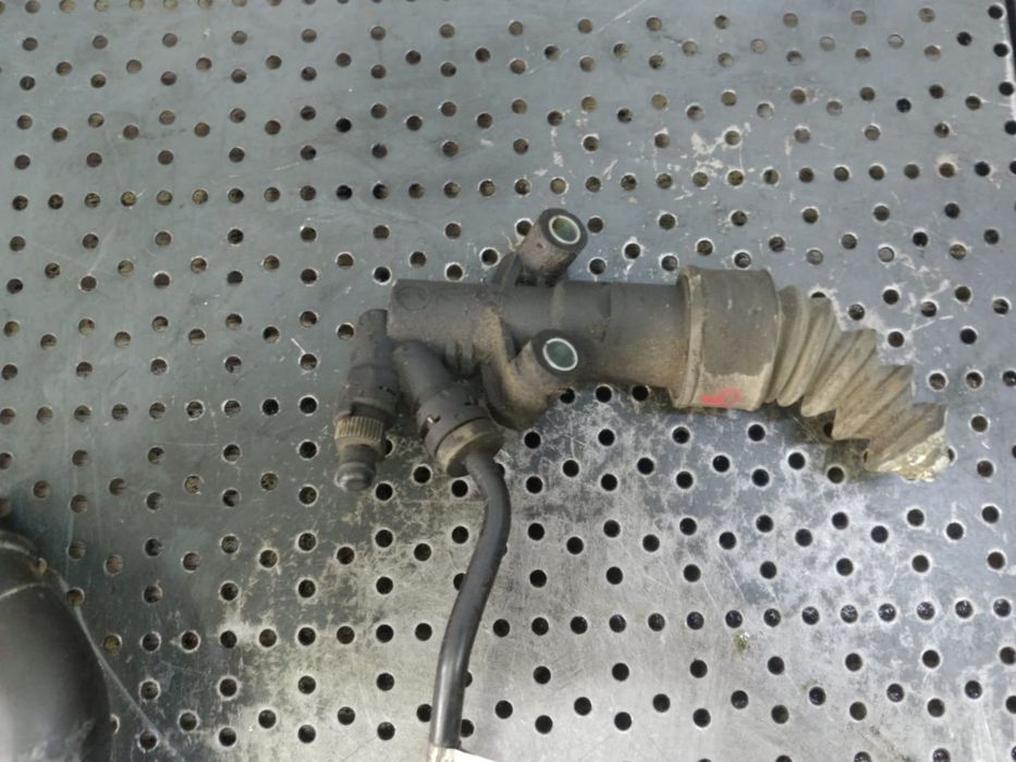 pompa ambreiaj 1.4 b kfu peugeot  207